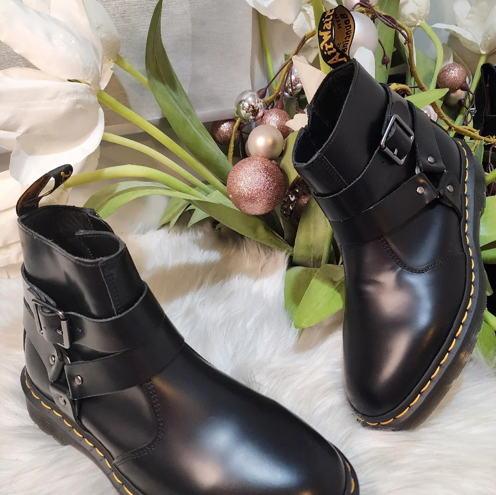 Dr Martens Jaimes Leather Harness Chelsea BootsM8/W9 new